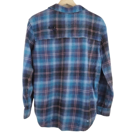 AMERICAN Eagle Flannel Button Up Shirt Womens Small Destroyed Blue Pink Plaid - Picture 2 of 13
